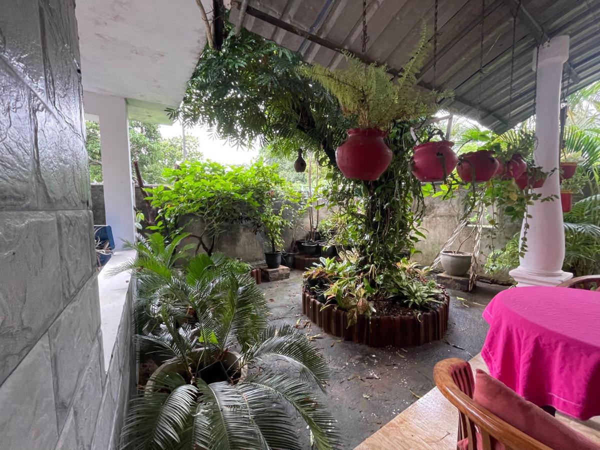 Rock Cascade Tourist Home & Cookery School Polonnaruwa Exterior foto