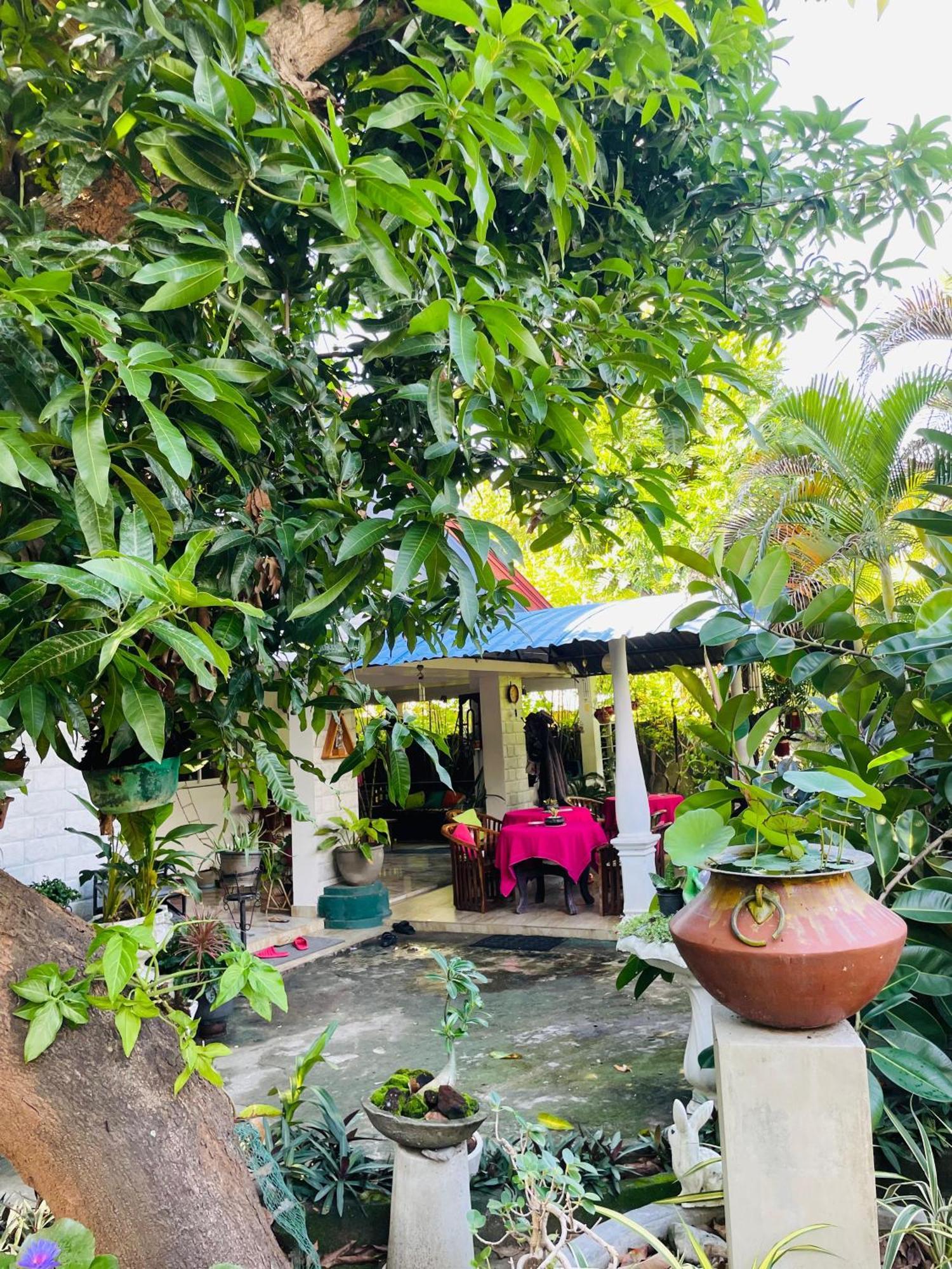 Rock Cascade Tourist Home & Cookery School Polonnaruwa Exterior foto