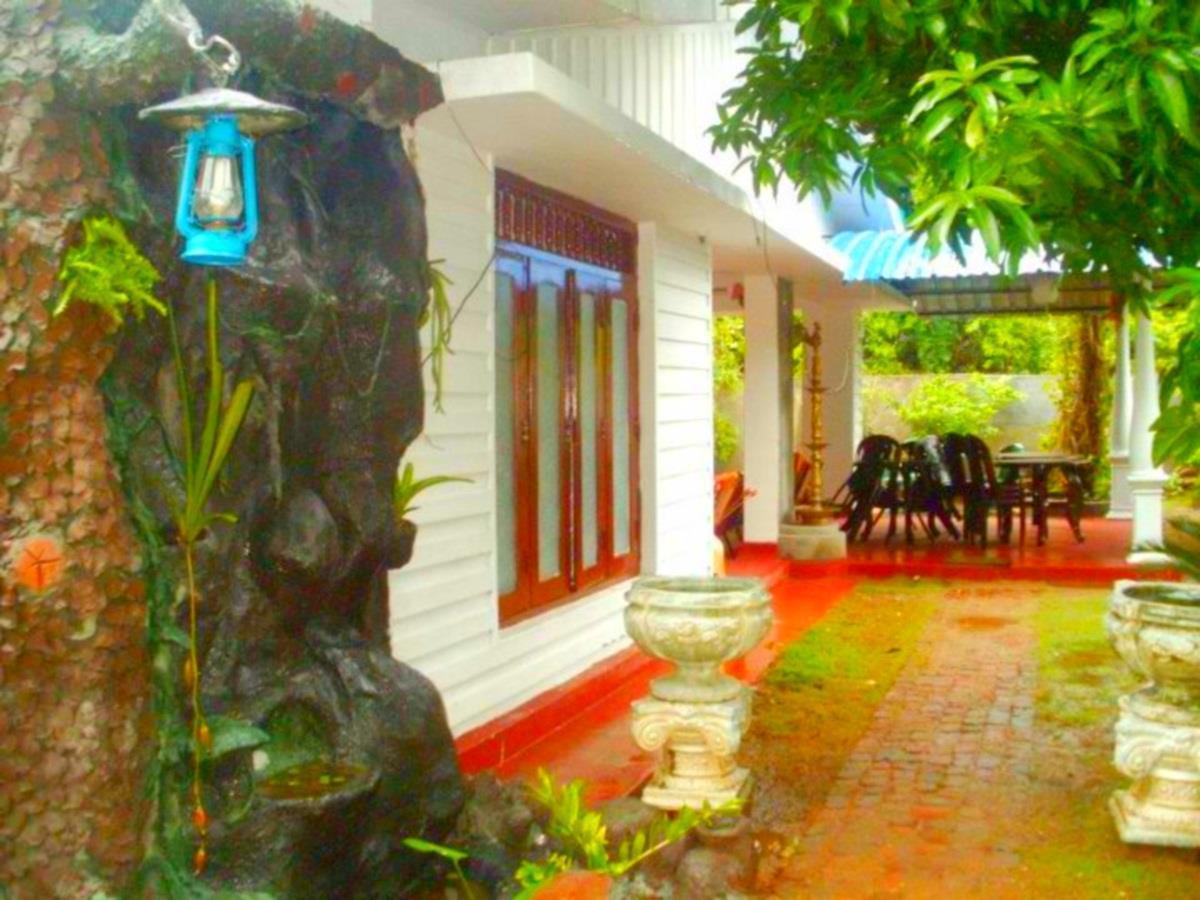 Rock Cascade Tourist Home & Cookery School Polonnaruwa Exterior foto